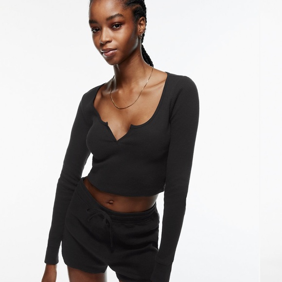 Aritzia crop top - Picture 2 of 3